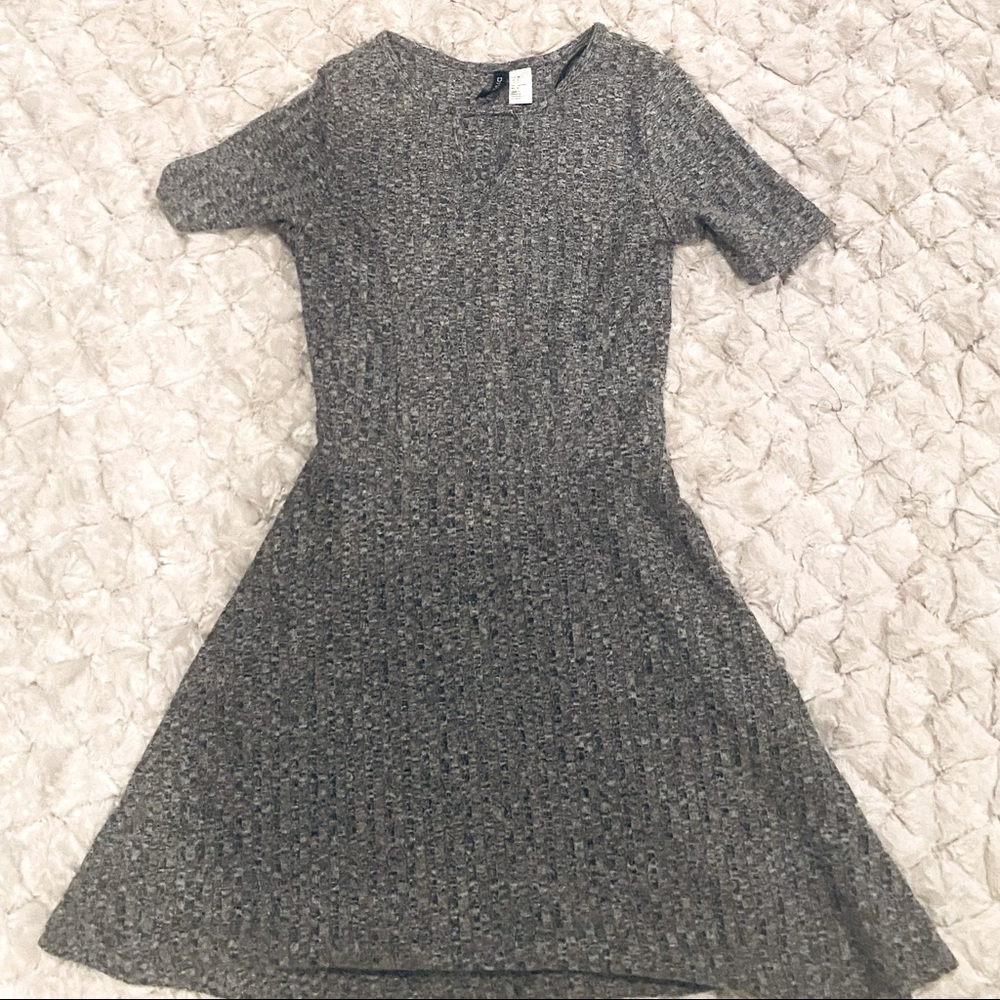 Black & White, Divided, Short Sleeve Dress
